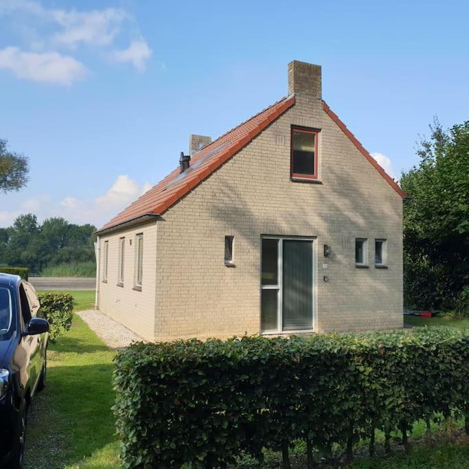 Gezellige Vakantiewoning Aan Het Water In Ewijk - Recreational Only No Workers Eksteriør billede